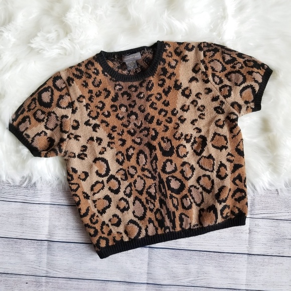 Banana Republic Sweaters - BANANA REPUBLIC Wool Cropped Leopard Sweater
